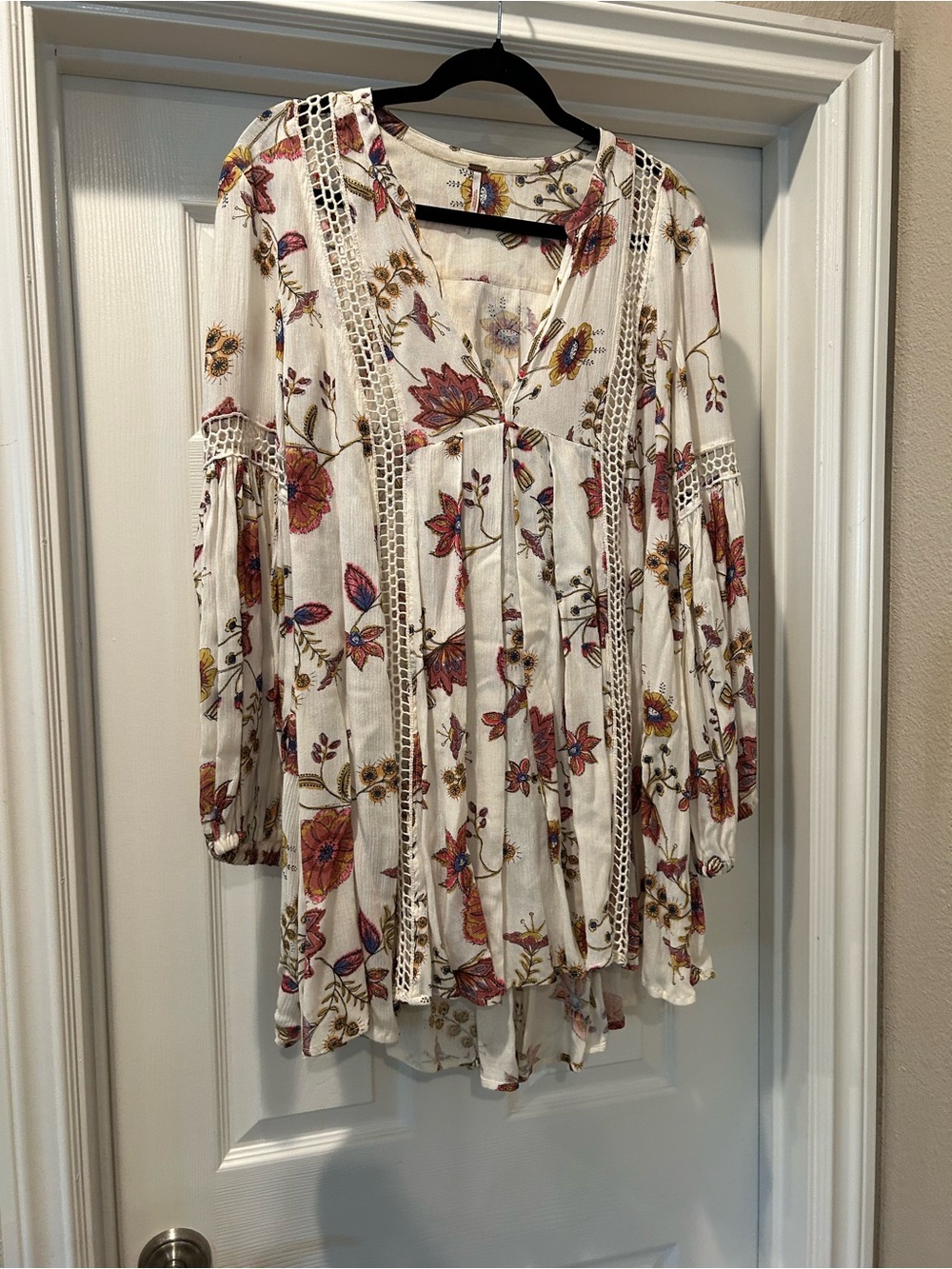 Free People Boho Floral Crochet-Trim White Tunic Top, NWOT, Sz Small